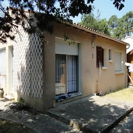 Villa Les Bains 5 *
